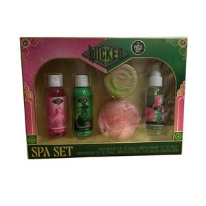 Wicked Bath & Body Spa Set - Pink & Green (NIB)